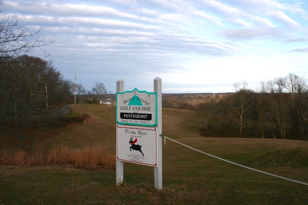 Shelter Island Golf Course sign