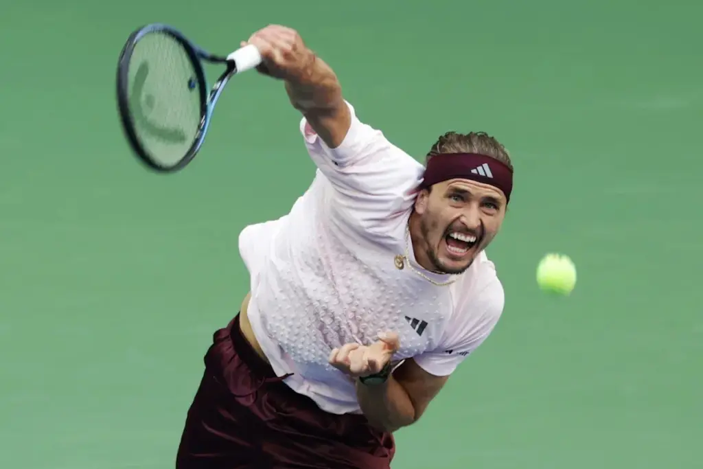 At the U.S. Open, interminable ball bouncing and a debate about the serve clock - The New York Times