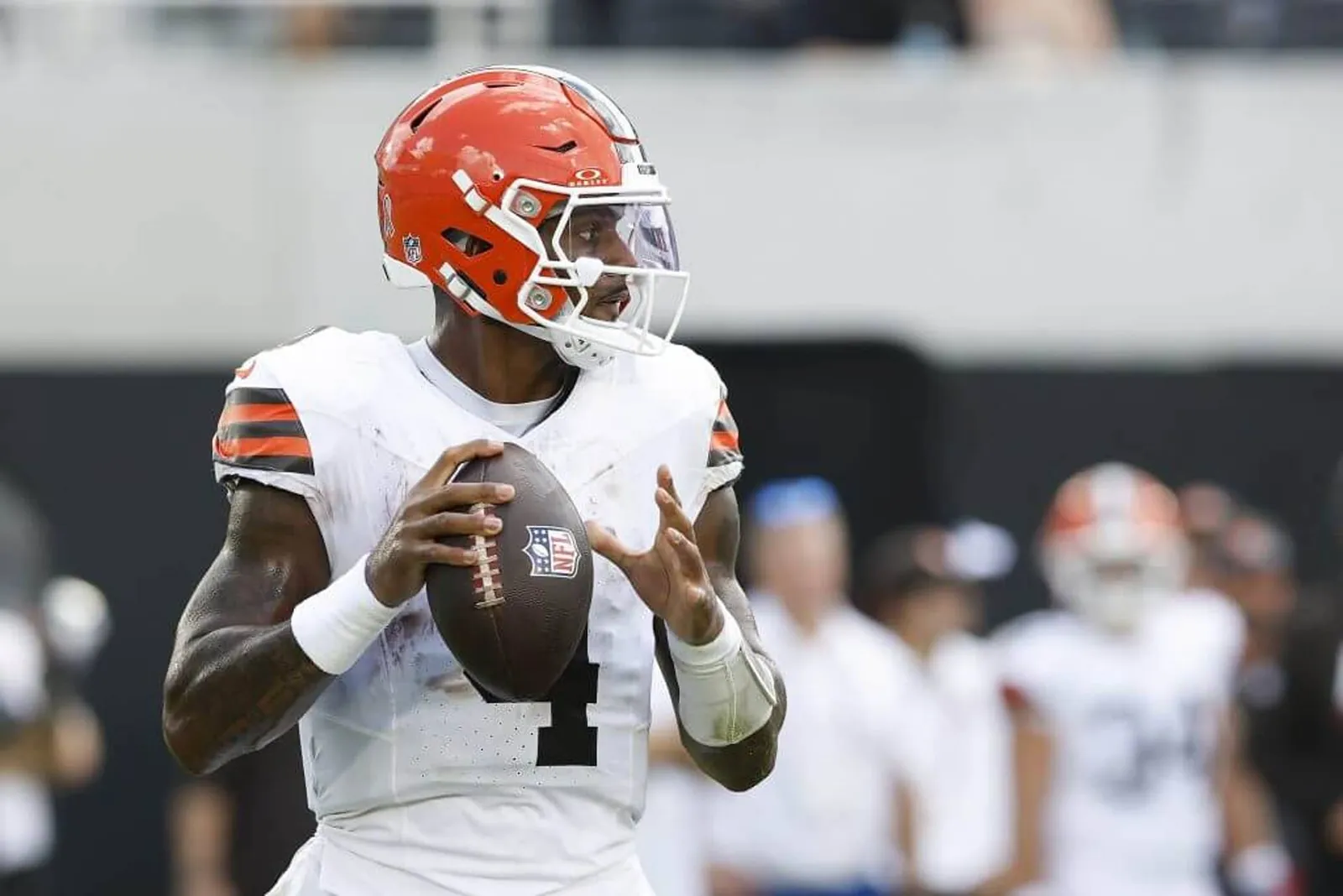 Deshaun Watson of the Cleveland Browns hold the ball and looks to pass Sunday against the Jacksonville Jaguars.