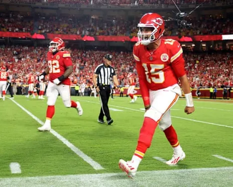 Patrick Mahomes celebrates a Chiefs touchdown on Monday night